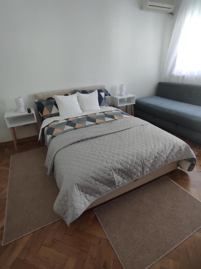 Apartman Nicolas Belgrade Luaran gambar